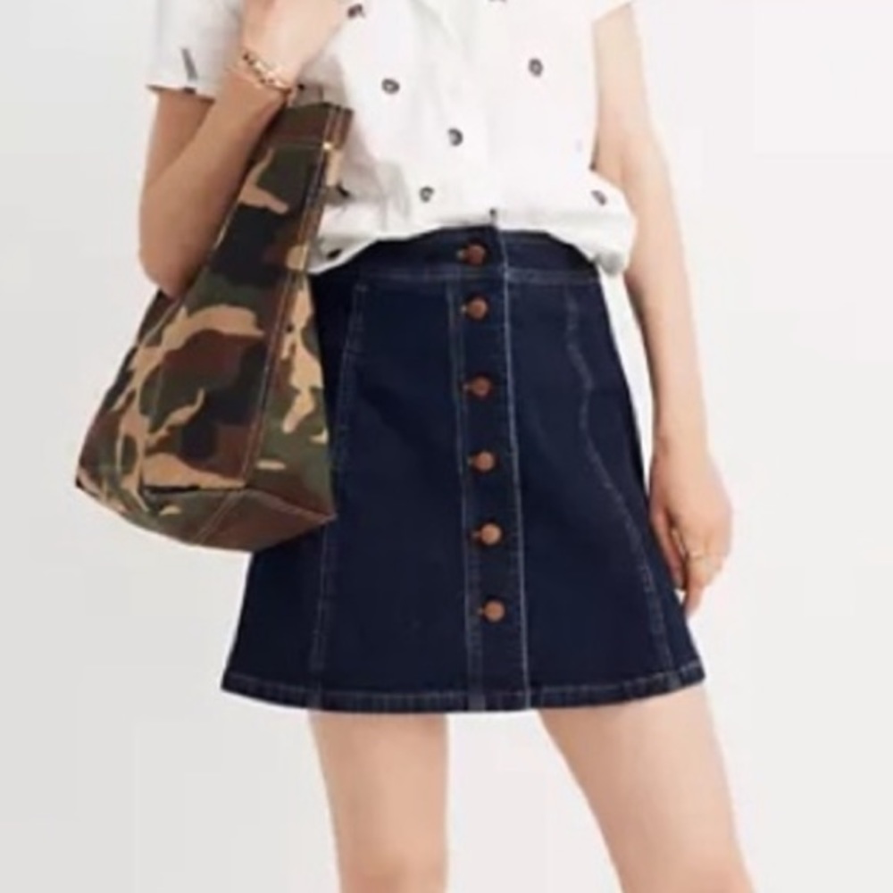 Madewell Jean button up skirt, size 00